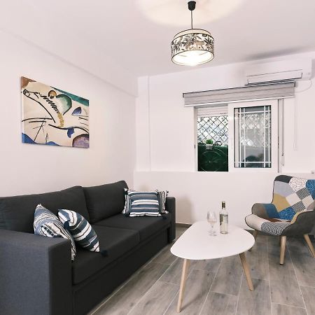 "Under The Olive Tree"- Beautiful Apartment In The Heart Of Афіни Екстер'єр фото