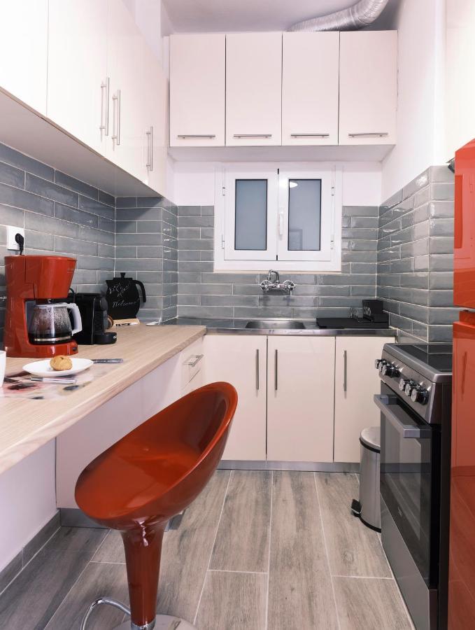 "Under The Olive Tree"- Beautiful Apartment In The Heart Of Афіни Екстер'єр фото